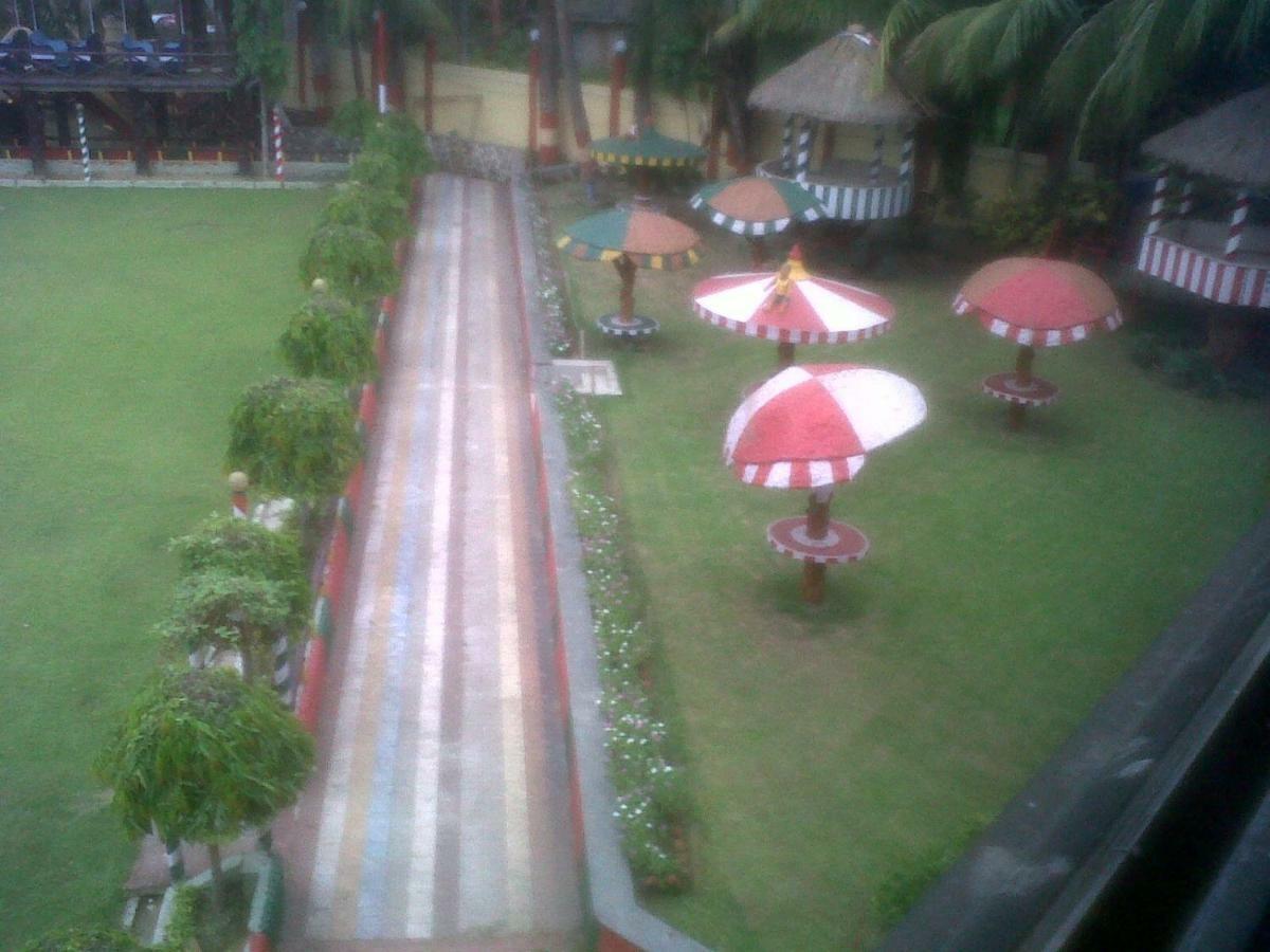 Palm Village Resort Kolkata Exterior photo
