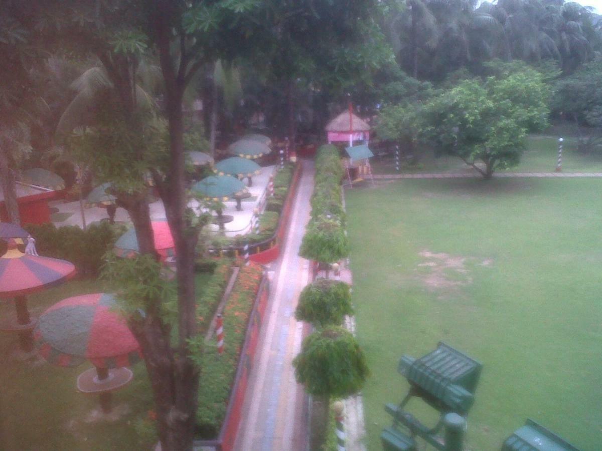Palm Village Resort Kolkata Exterior photo