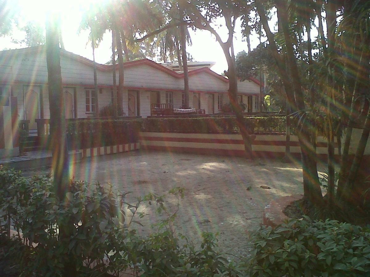Palm Village Resort Kolkata Exterior photo