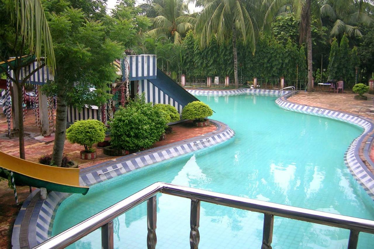 Palm Village Resort Kolkata Exterior photo