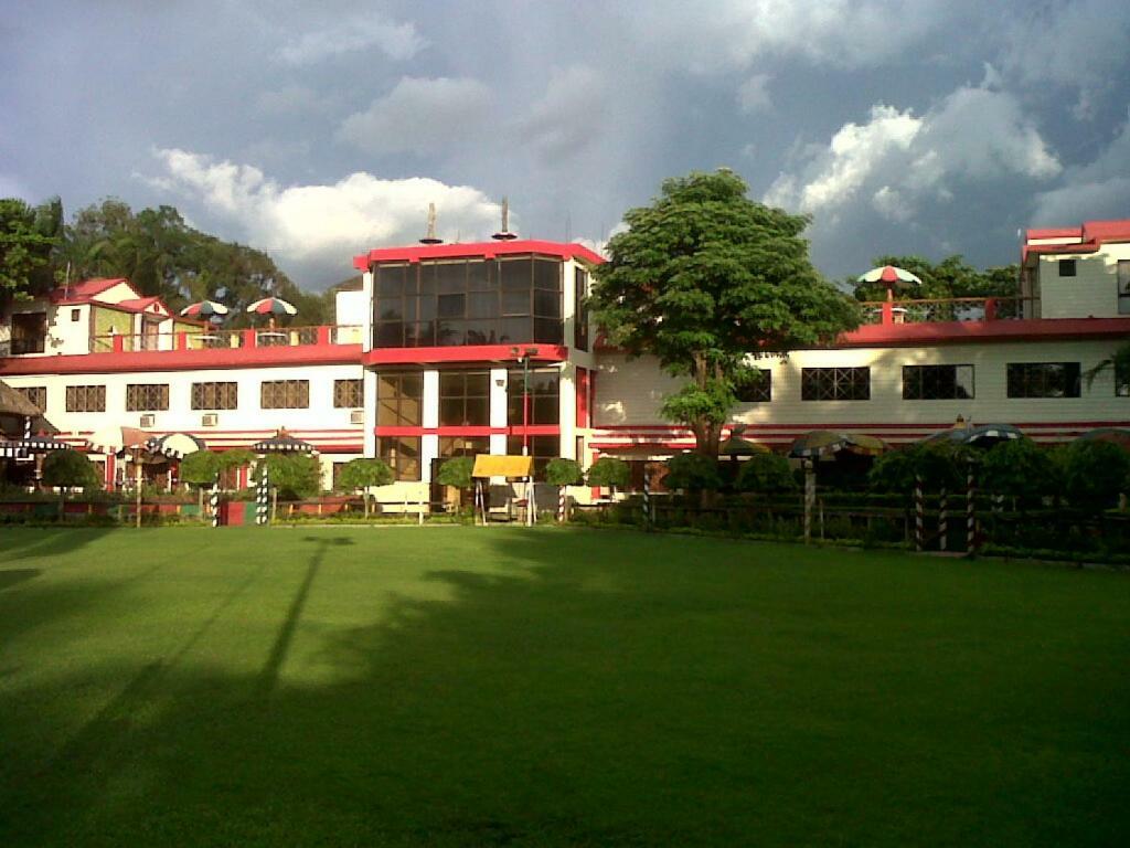 Palm Village Resort Kolkata Exterior photo