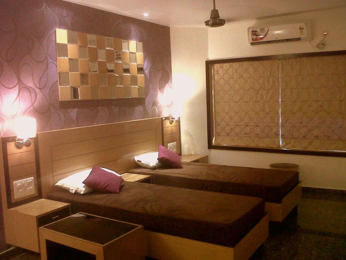 Palm Village Resort Kolkata Exterior photo