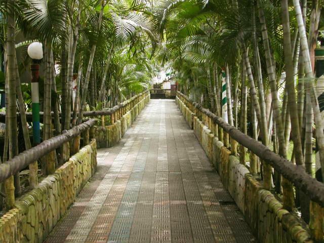 Palm Village Resort Kolkata Exterior photo